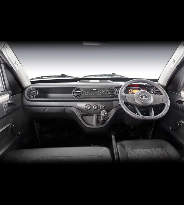 tata-intra-v10-truck-interior